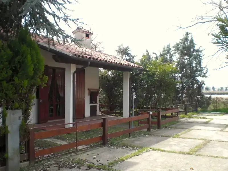 Villetta bilocale Frida con giardino e posto auto